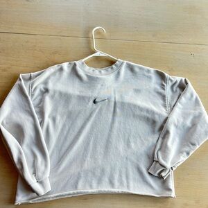 Nike Light Gray Crewneck Sweatshirt